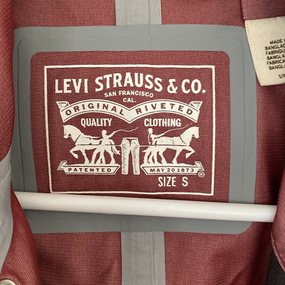Levi Jacket - Picture 2 of 5